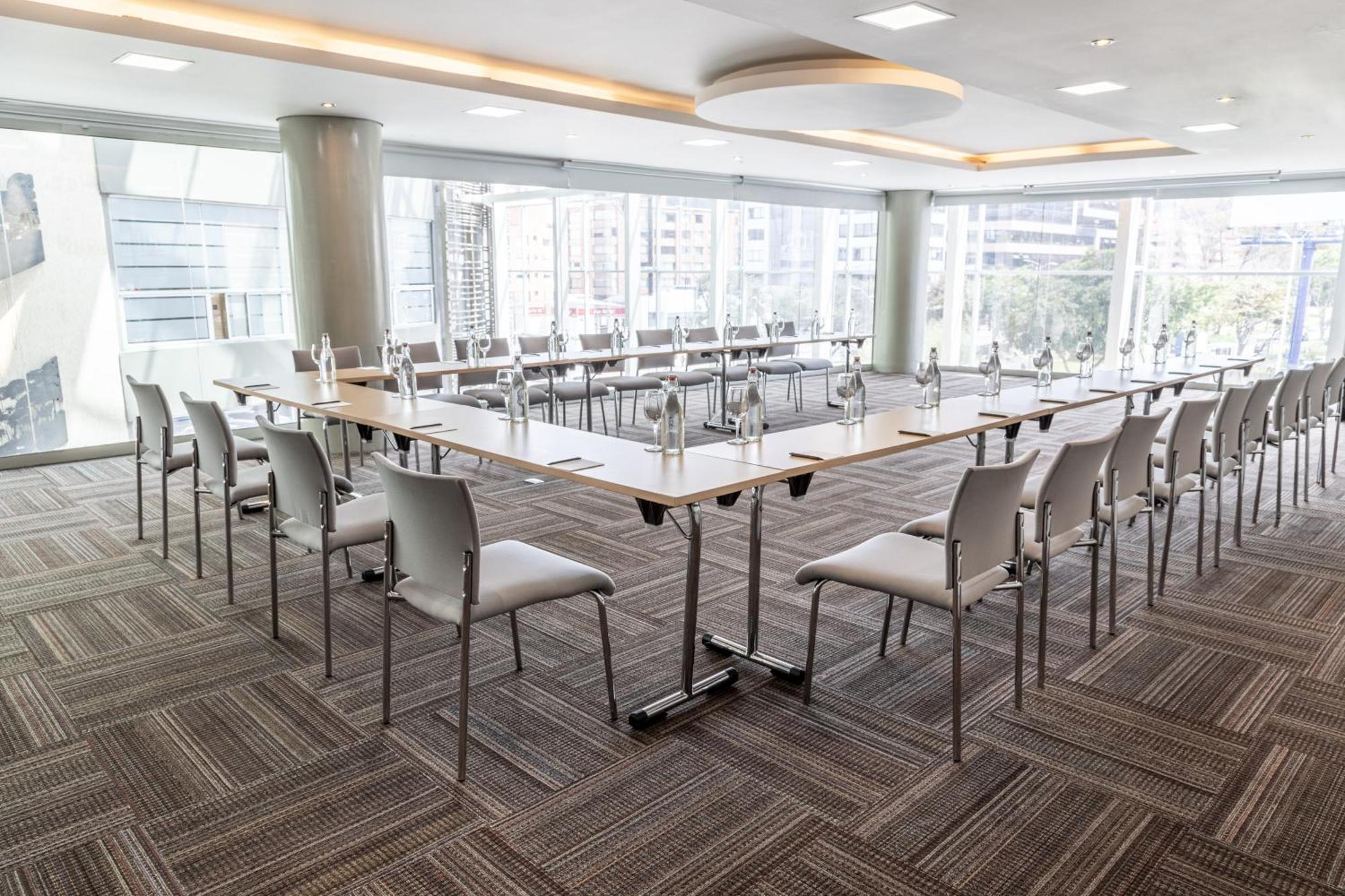 Sonesta Hotel Богота Екстер'єр фото Meeting room